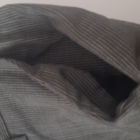 Hugo Boss Virgin Wool Super 100 dark gray pinstripe suit size 38S - Picture 13 of 16